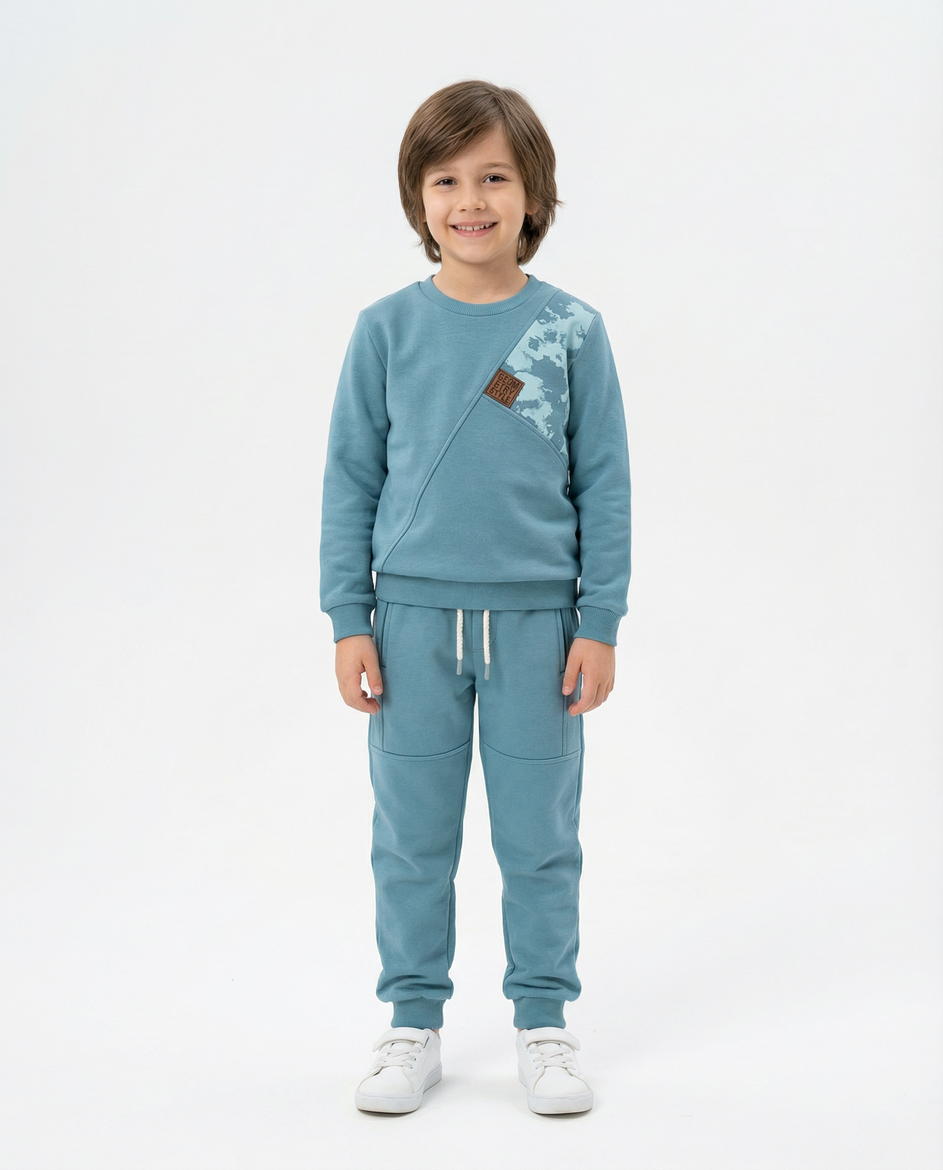 Asimetrik Kesim Desenli Erkek Çocuk Eşofman Takımı