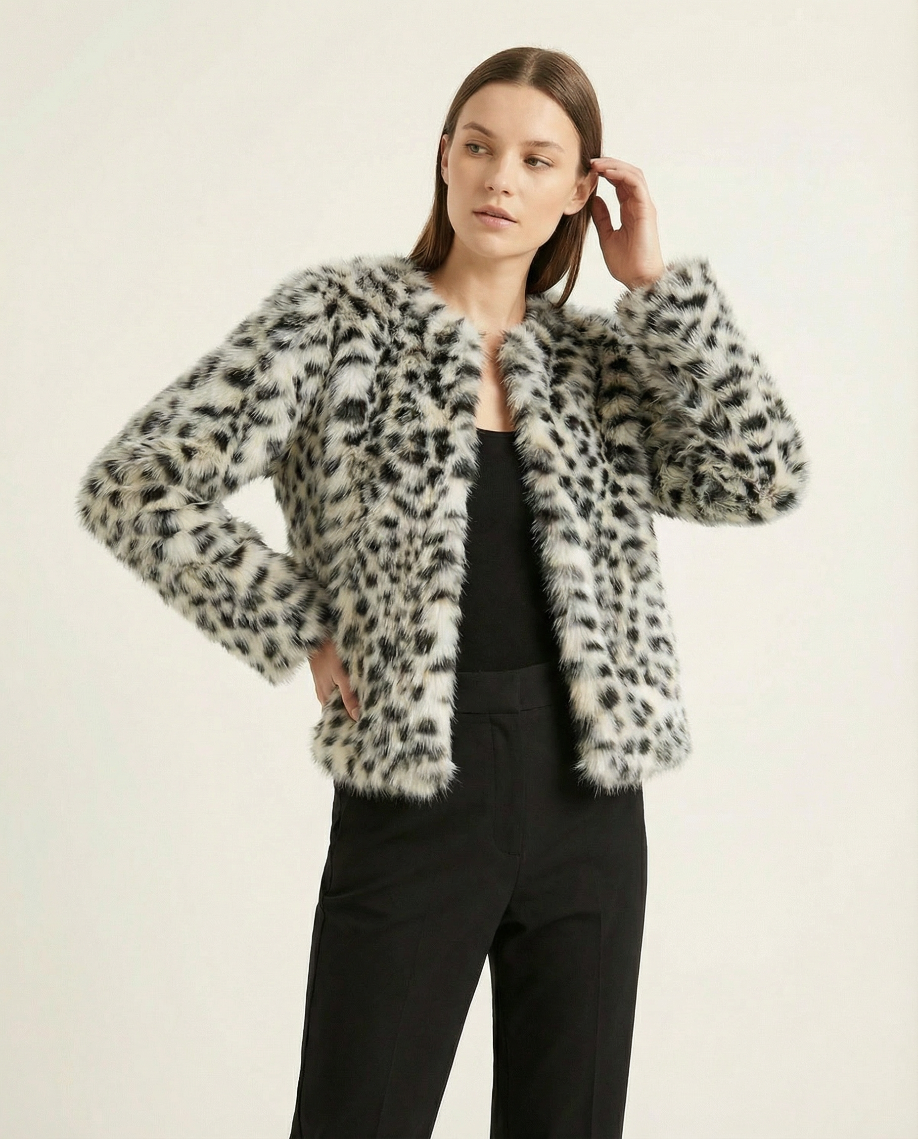 Leopar Desenli Yumuşak Dokulu Şık Kadın Suni Kürk Ceket