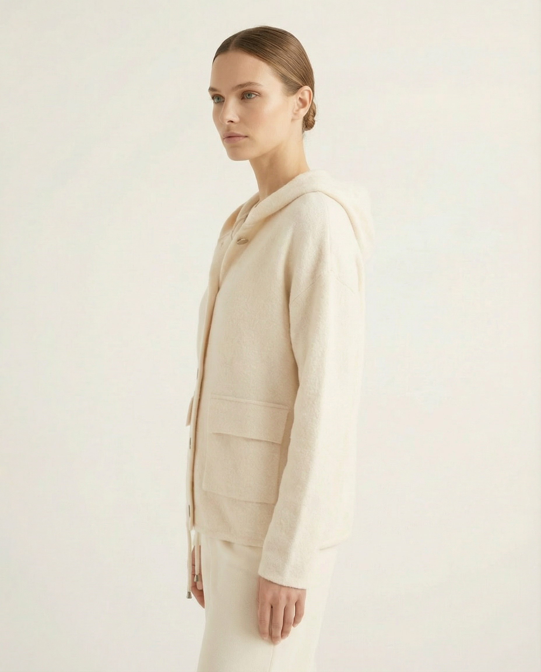 Gold Düğmeli Bisiklet Yaka Beli Büzgülü Kadın Triko Ceket