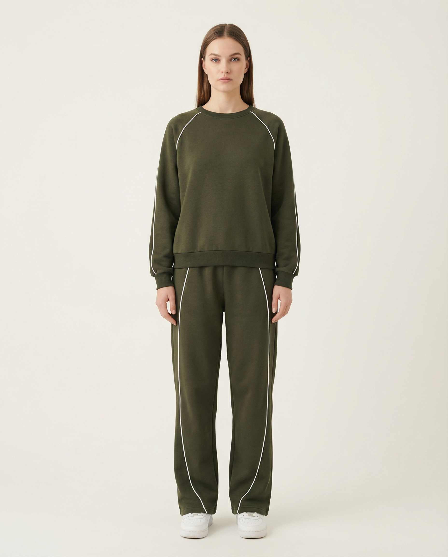 Kadın Şerit Detaylı Bisiklet Yaka Rahat Kesim Eşofman Takımı