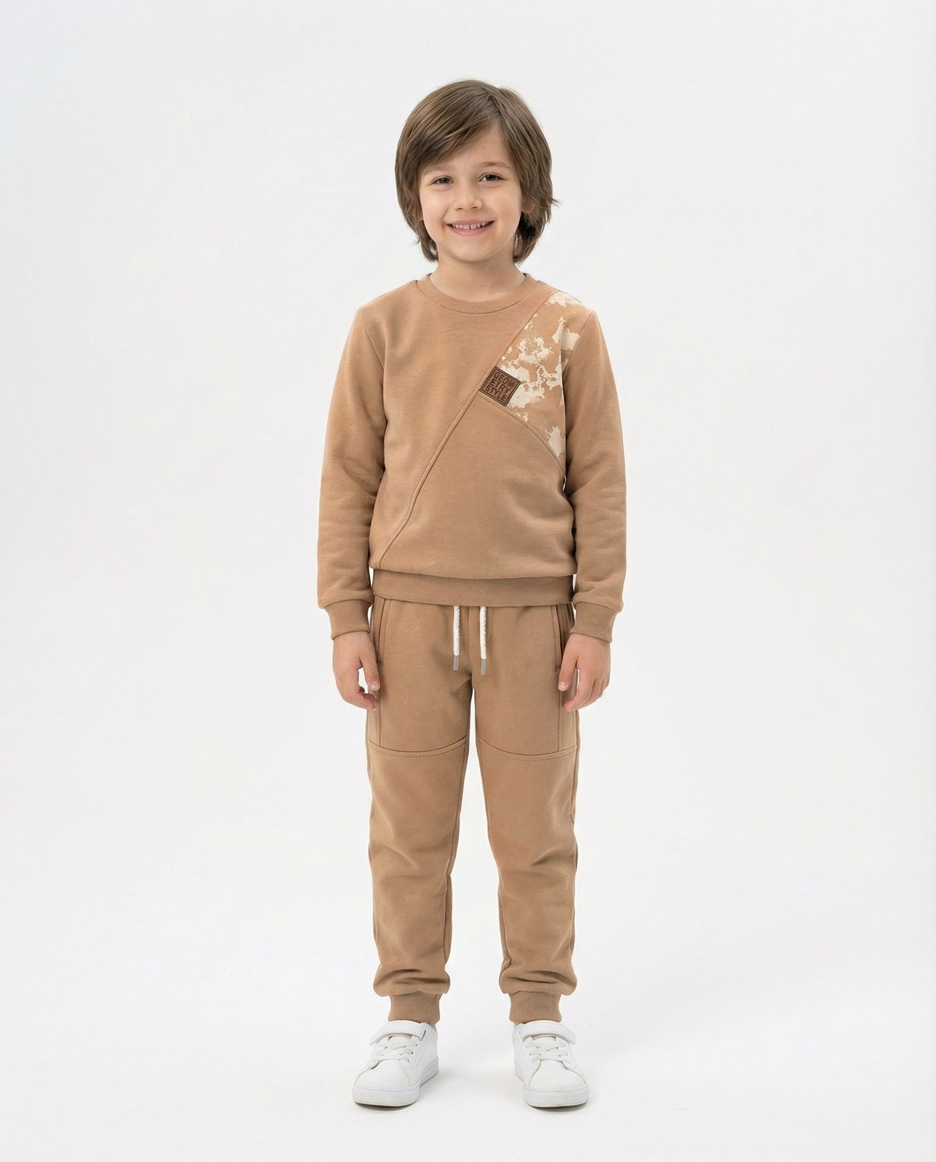 Asimetrik Kesim Desenli Erkek Çocuk Eşofman Takımı