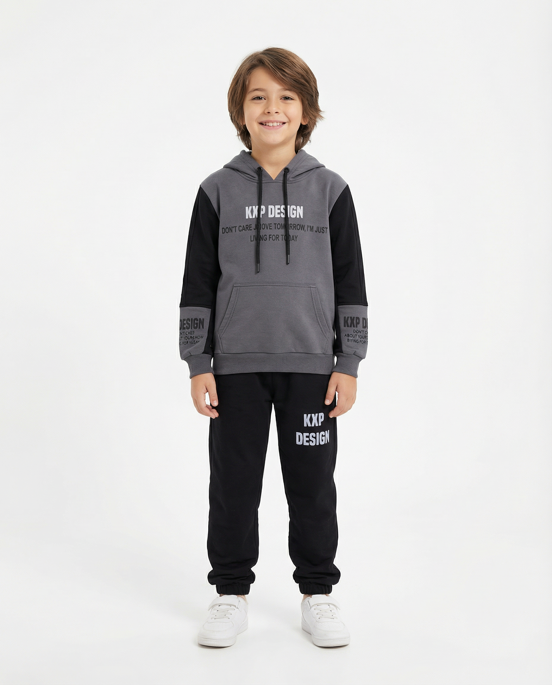 Erkek Çocuk Gri-Siyah Blok Renkli Kapüşonlu Eşofman Takımı