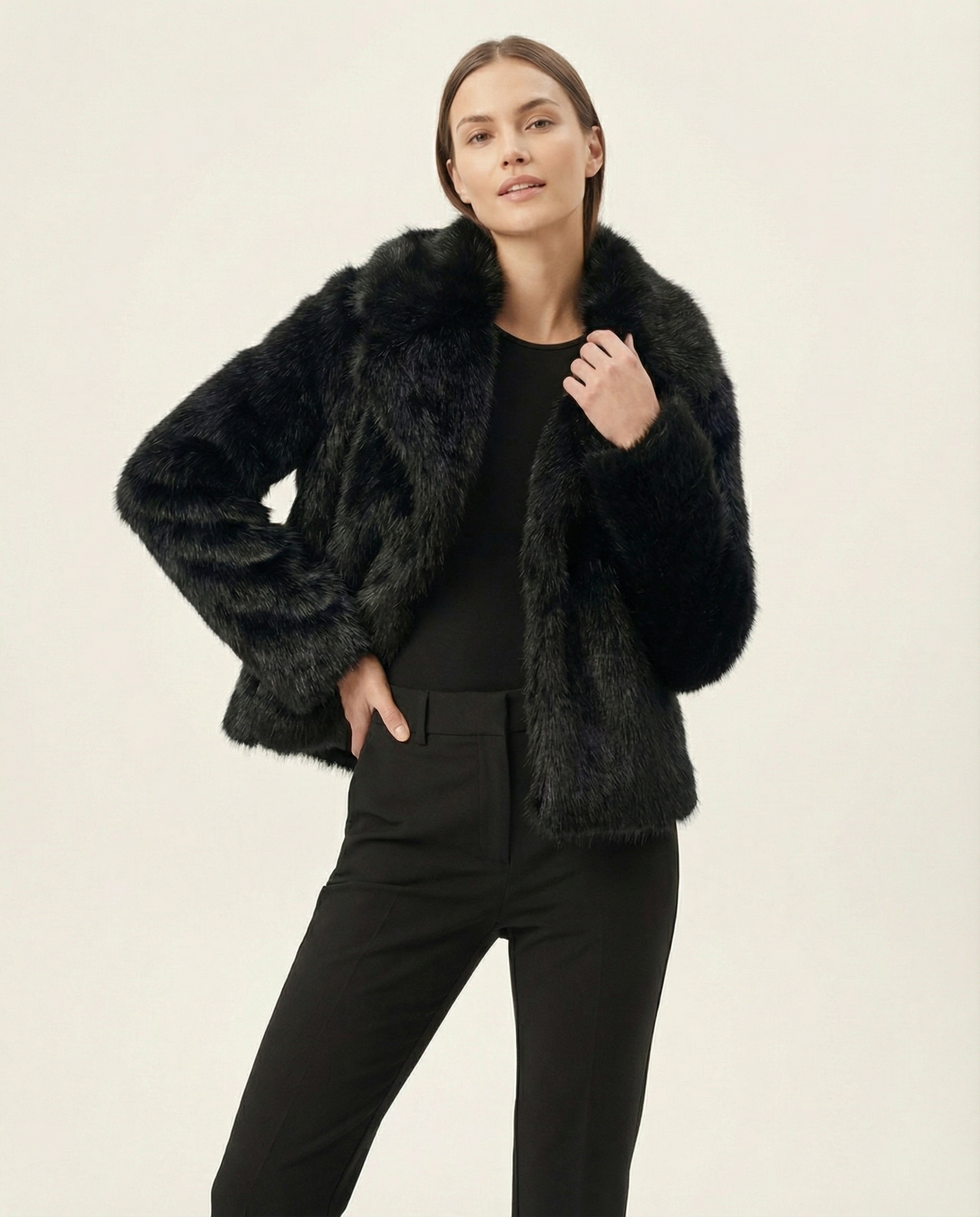 Kadın Siyah Geniş Yaka Premium Yapay Kürk Ceket