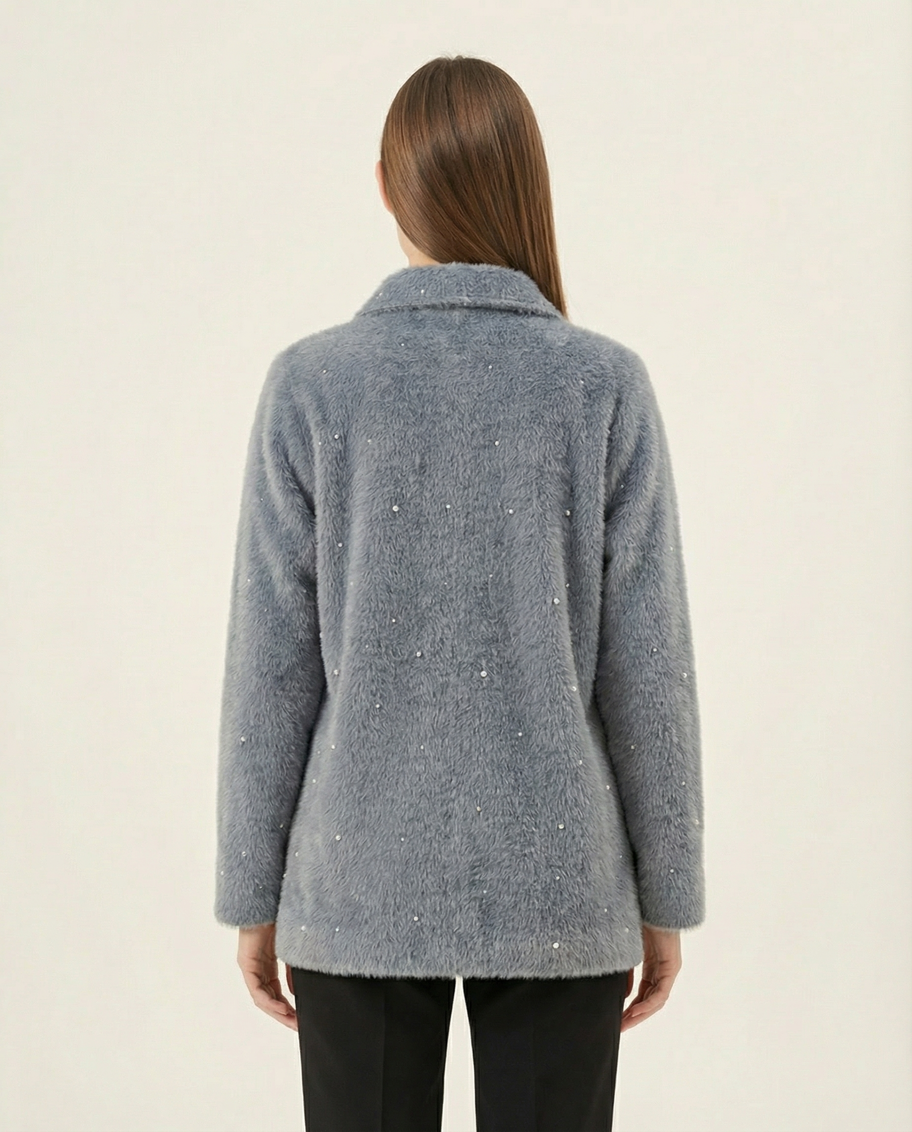 Kadın İncili ve Taş Düğmeli Yumuşak Dokulu Gömlek Yaka Peluş Ceket