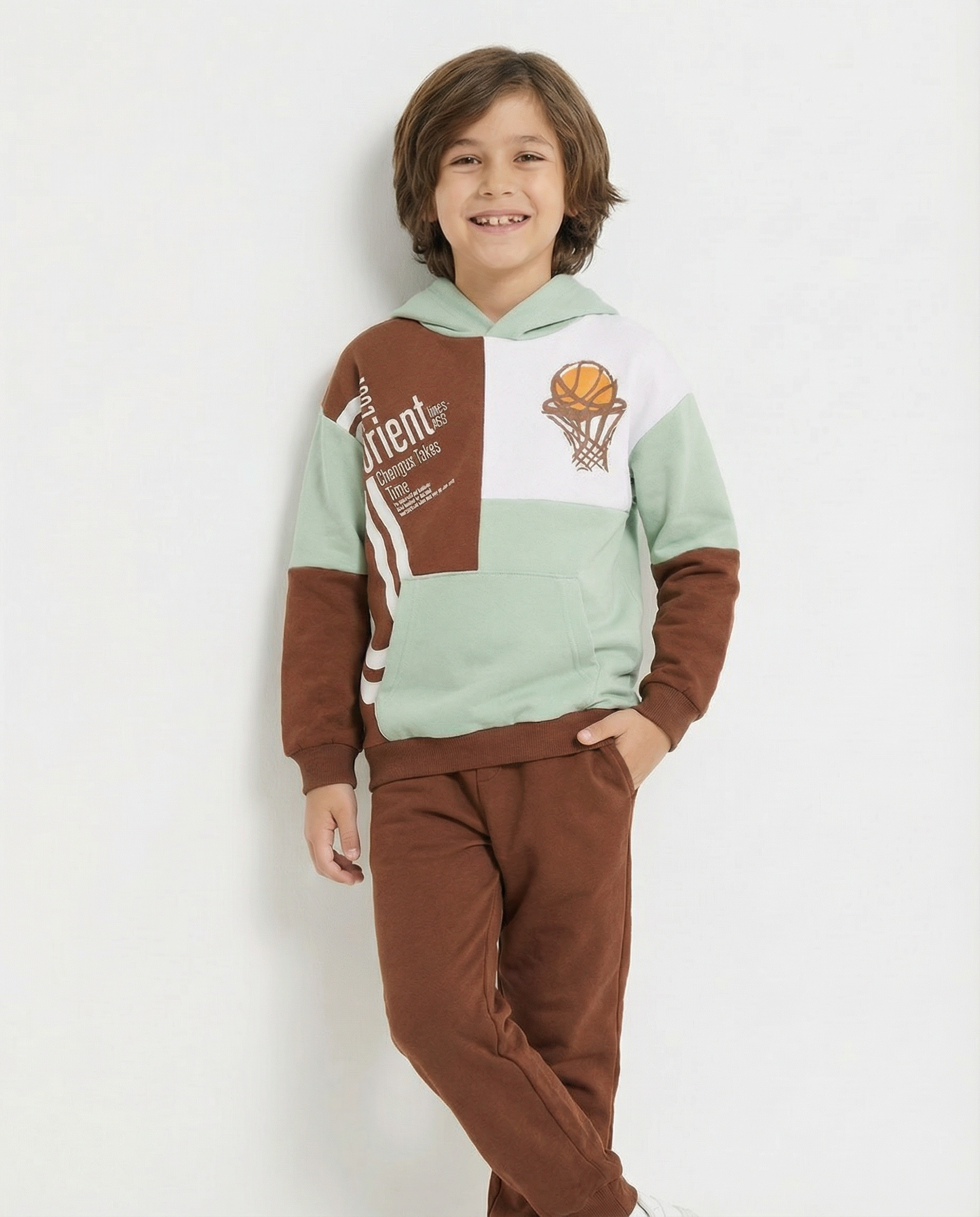 Erkek Çocuk Basketbol Temalı Kapüşonlu Eşofman Takımı