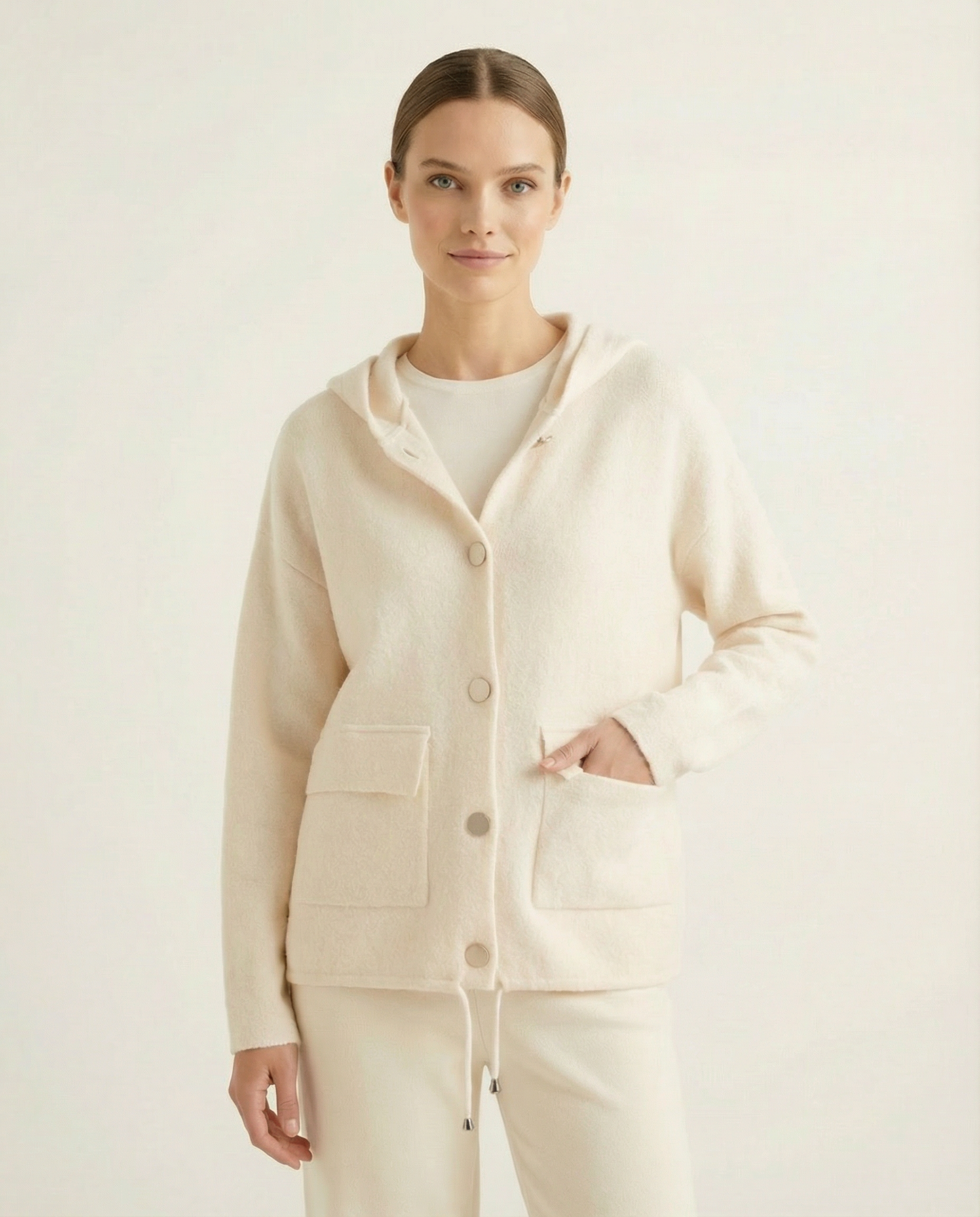 Gold Düğmeli Bisiklet Yaka Beli Büzgülü Kadın Triko Ceket