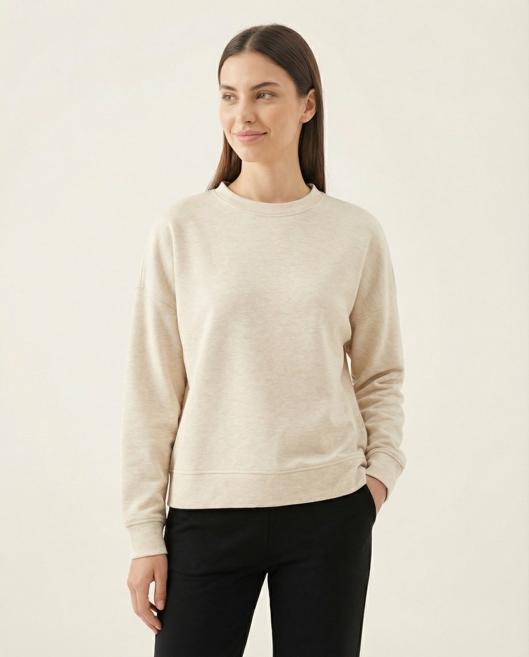 Kadın Bisiklet Yaka Rahat Kesim Basic Sweatshirt