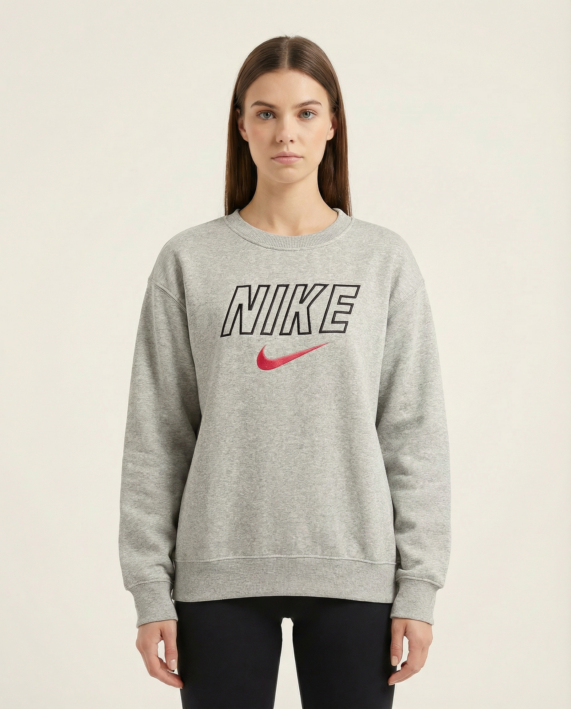 Kadın Bisiklet Yaka Büyük Logolu Sweatshirt