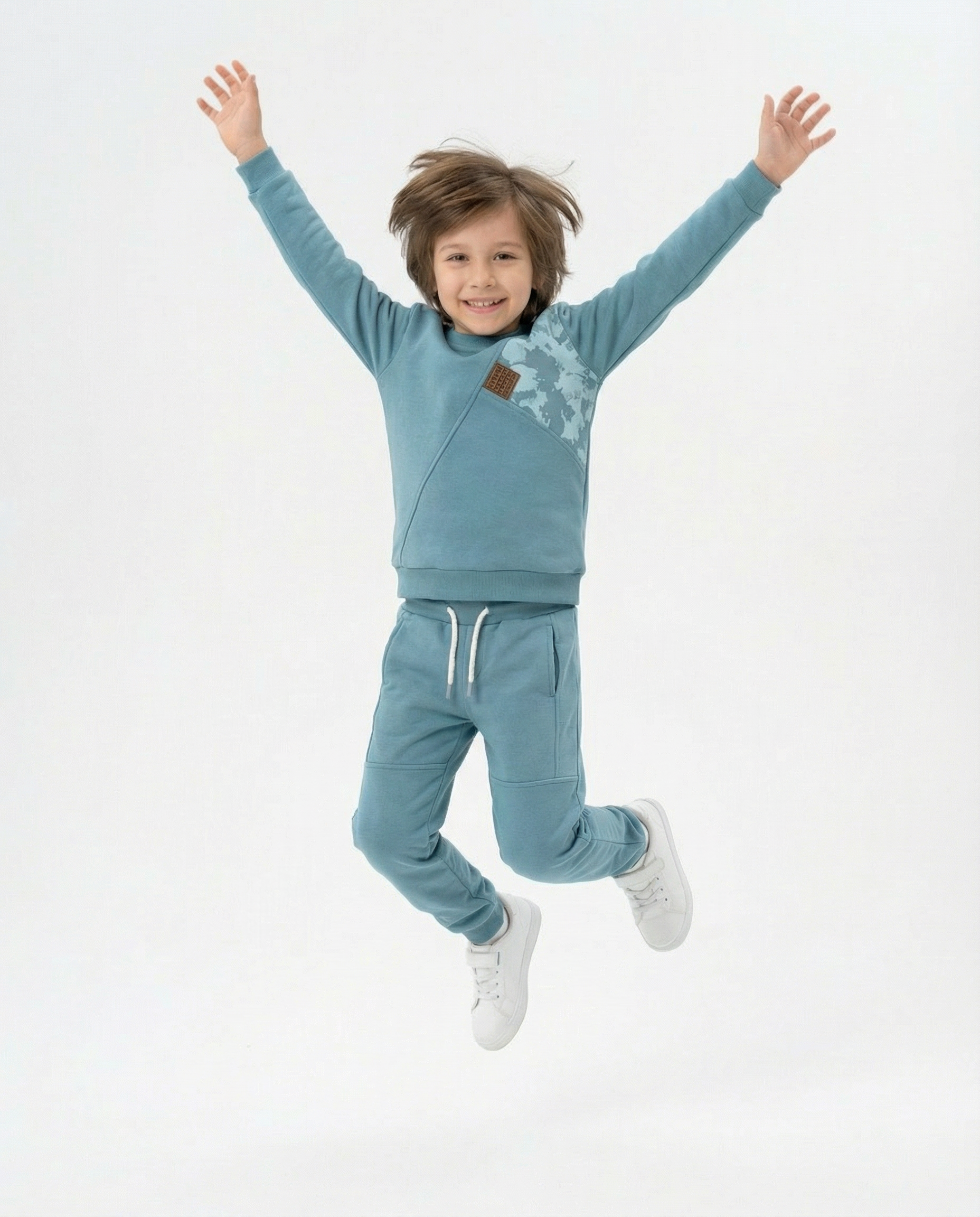 Asimetrik Kesim Desenli Erkek Çocuk Eşofman Takımı