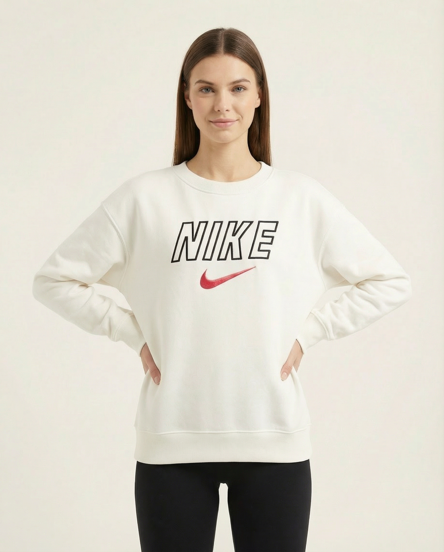 Kadın Bisiklet Yaka Büyük Logolu Sweatshirt
