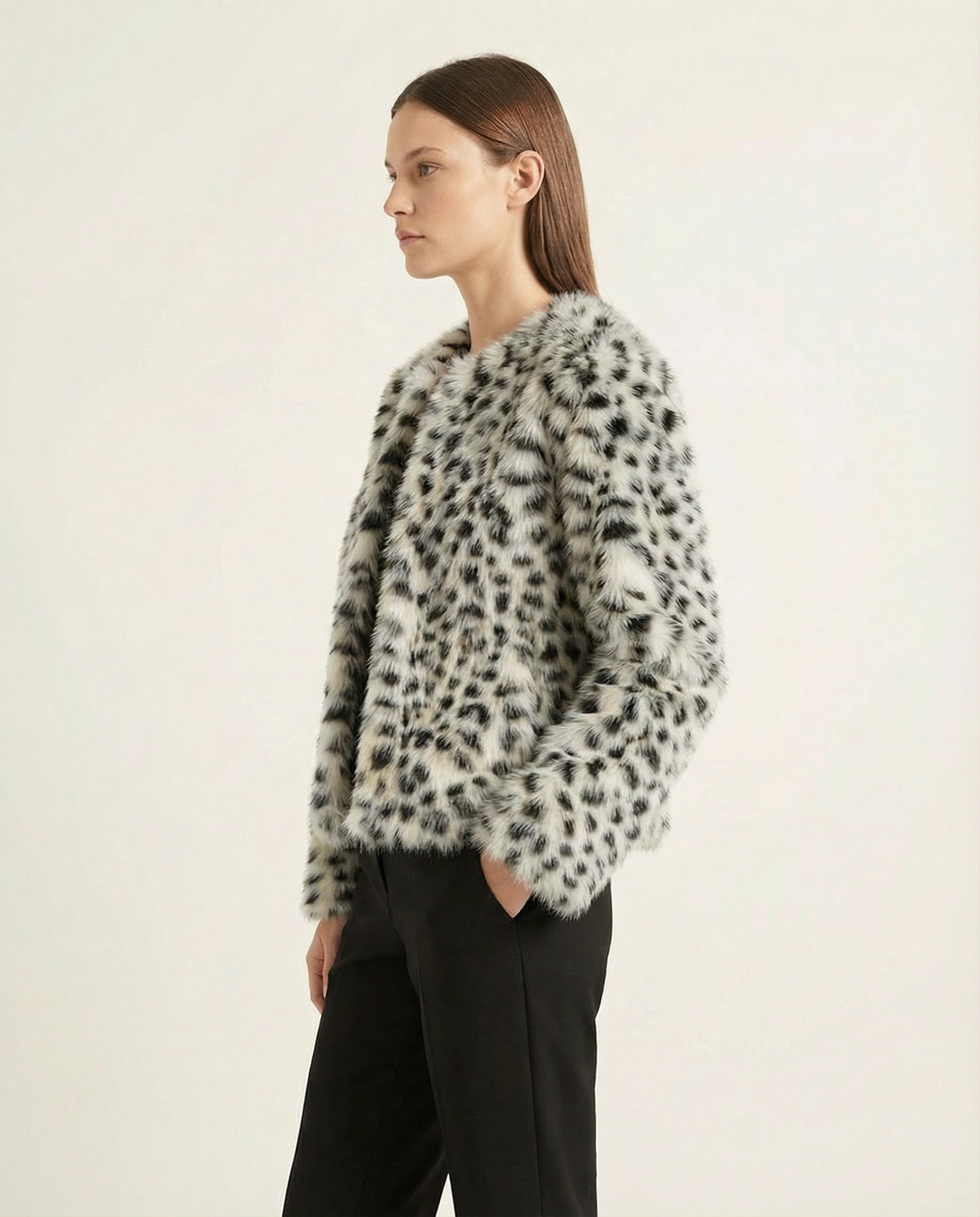 Leopar Desenli Yumuşak Dokulu Şık Kadın Suni Kürk Ceket