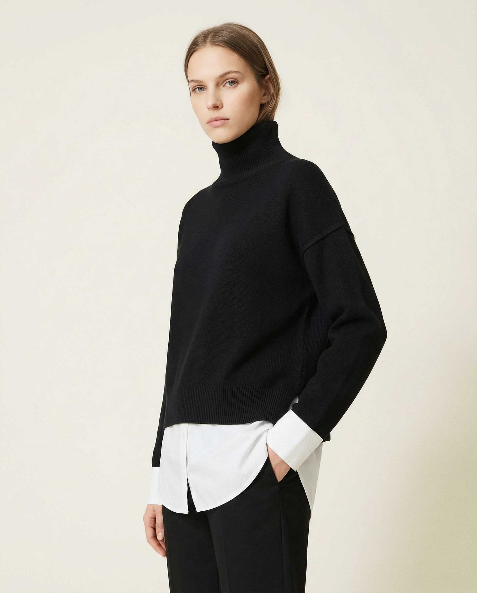 Kadın Balıkçı Yaka Yan Yırtmaçlı Salaş Triko Kazak