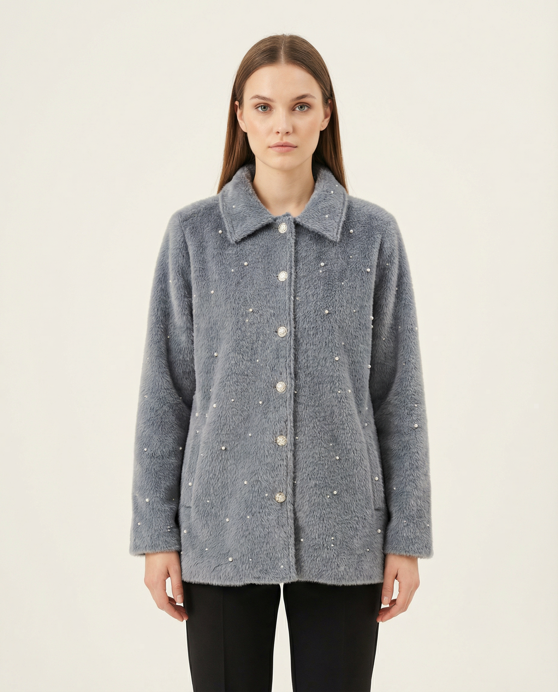 Kadın İncili ve Taş Düğmeli Yumuşak Dokulu Gömlek Yaka Peluş Ceket