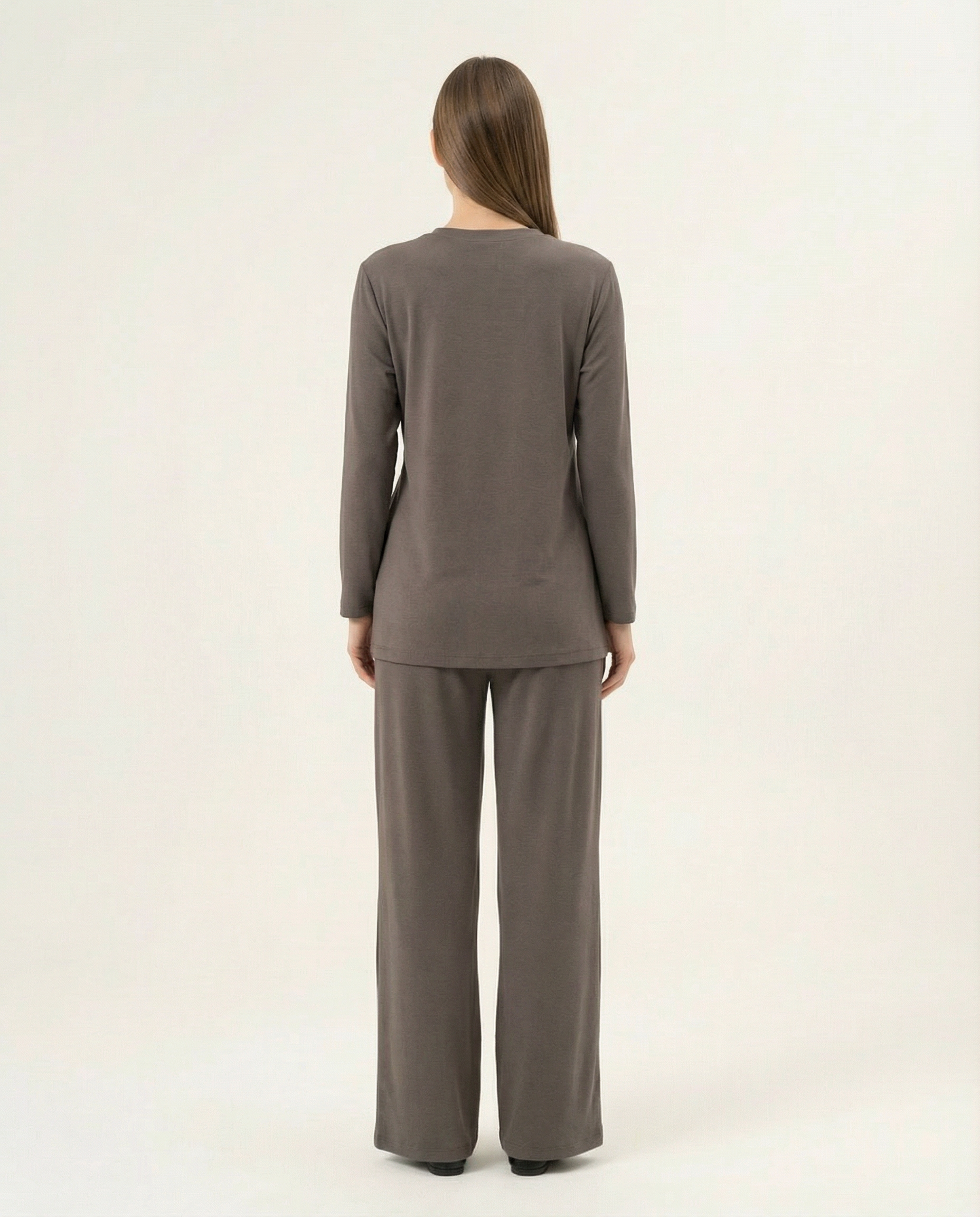 Kadın Asimetrik Kesim Kuşaklı ve Düğme Detaylı İkili Takım