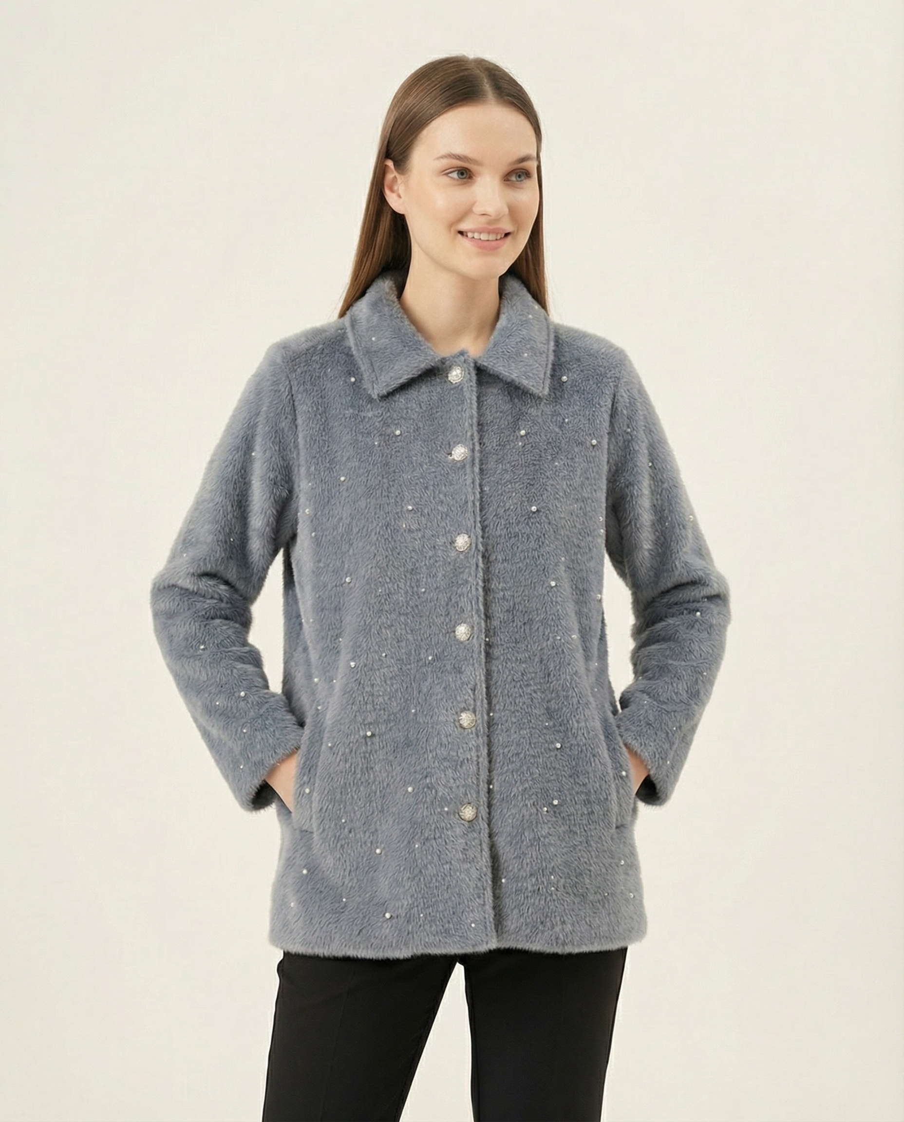 Kadın İncili ve Taş Düğmeli Yumuşak Dokulu Gömlek Yaka Peluş Ceket