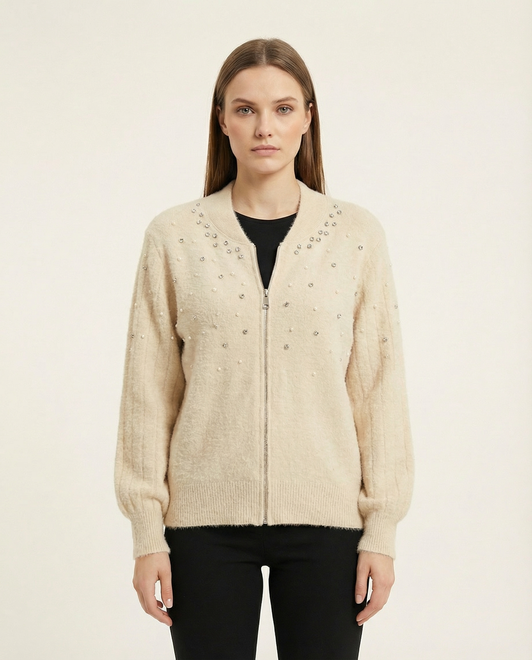 Kadın İncili ve Taşlı Fermuarlı Yumuşak Tüylü Triko Hırka Ceket