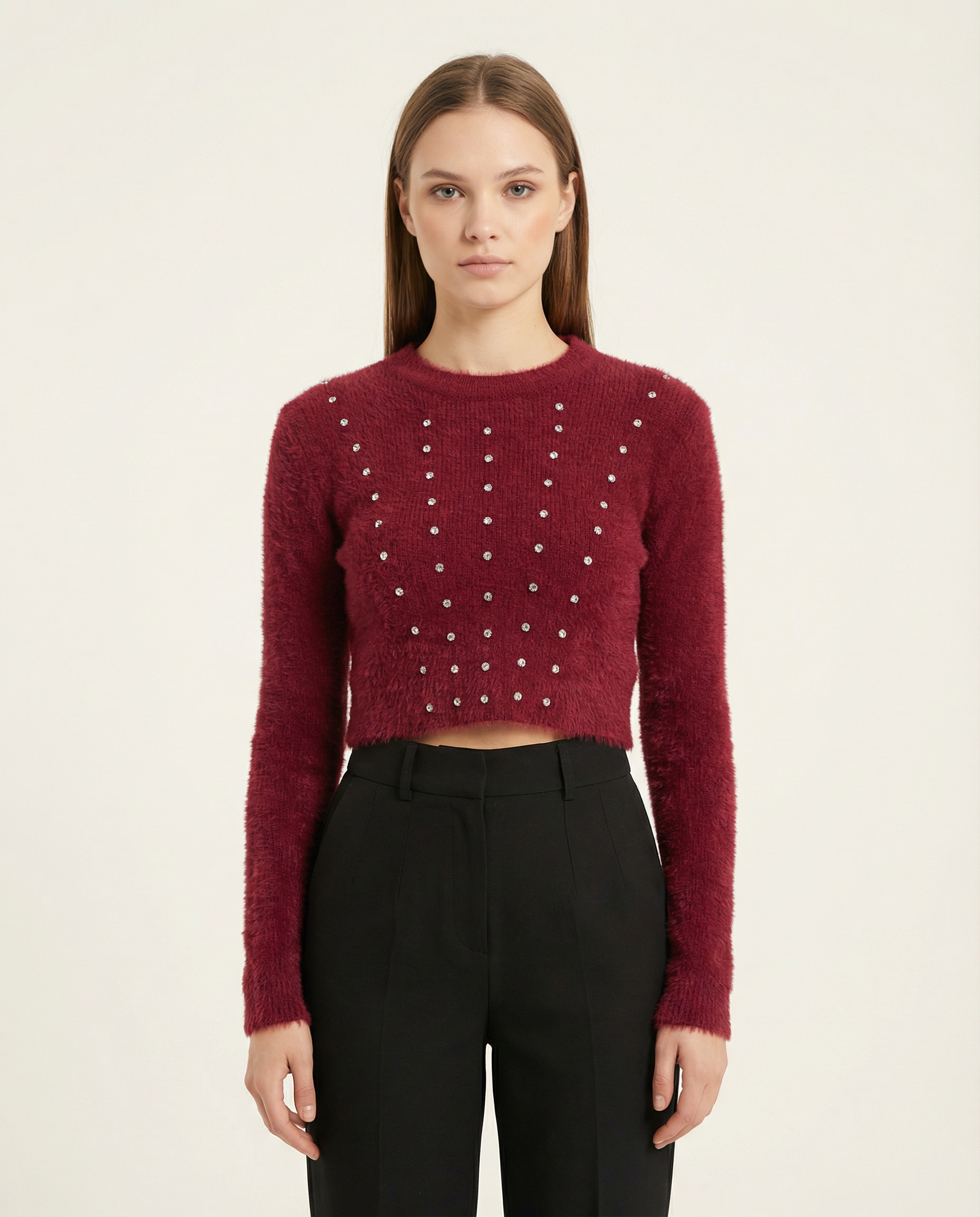 Taş İşlemeli Tüylü Dokulu Bisiklet Yaka Kadın Crop Kazak