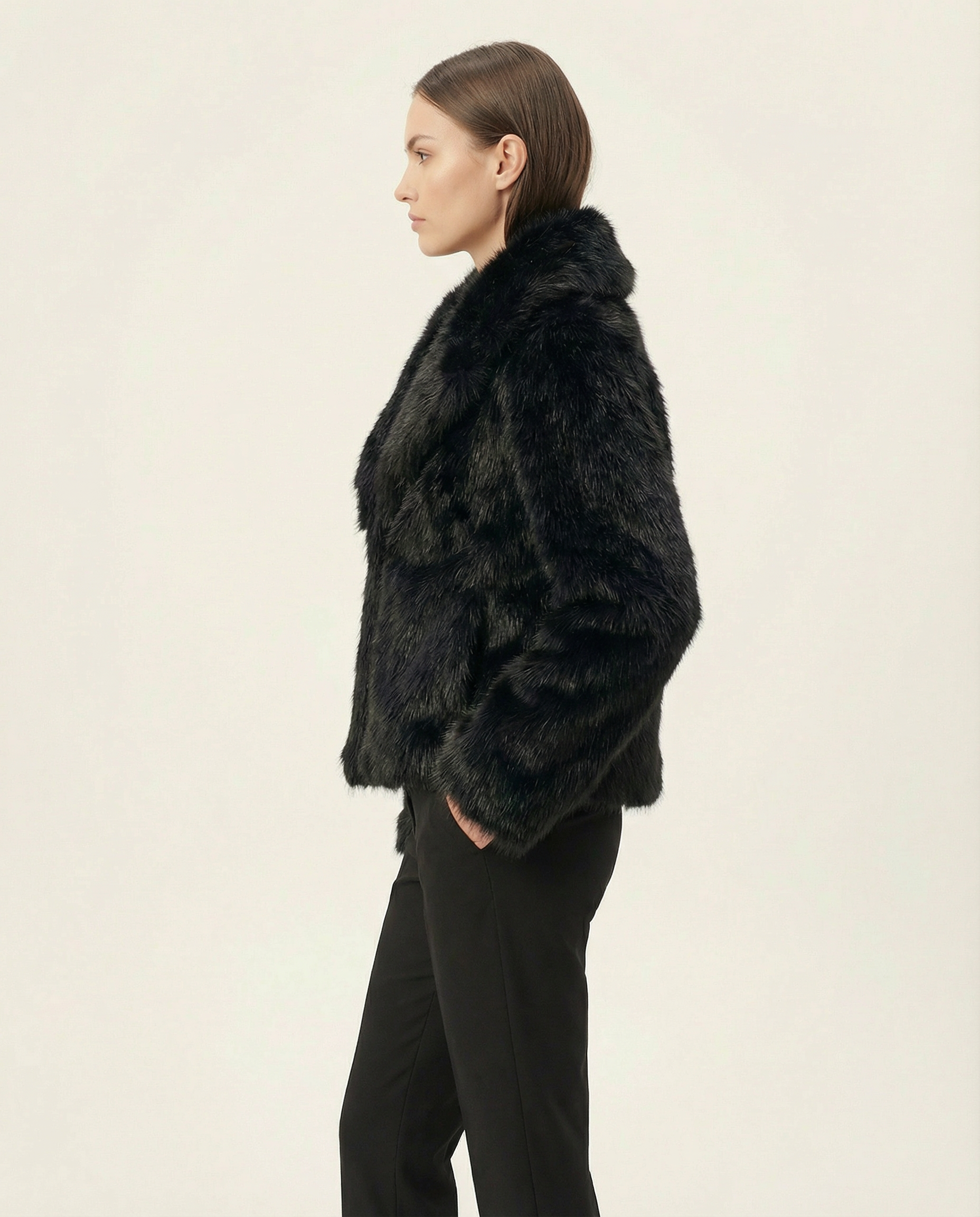 Kadın Siyah Geniş Yaka Premium Yapay Kürk Ceket