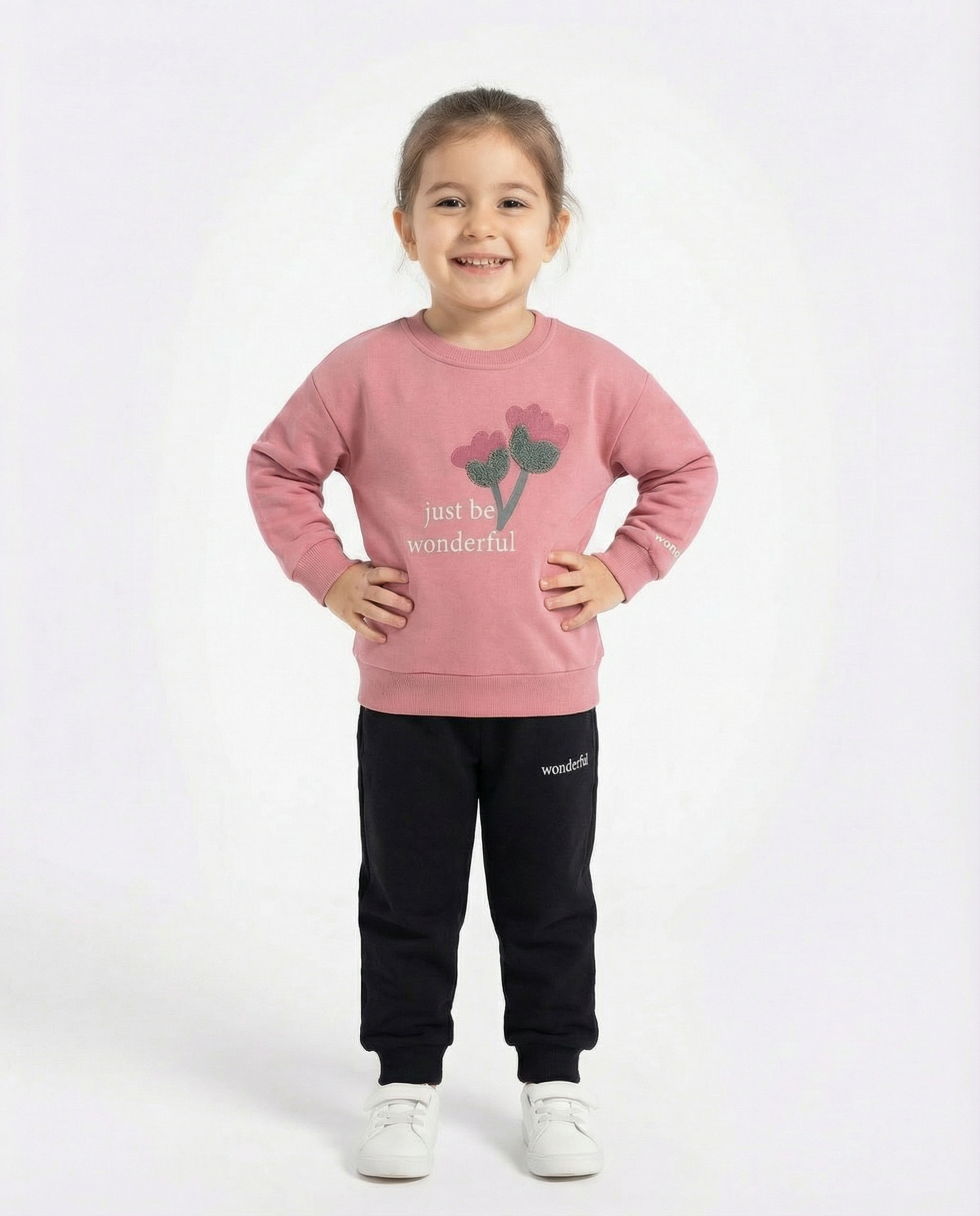 Çocuk Nakışlı Pamuklu Eşofman Takımı