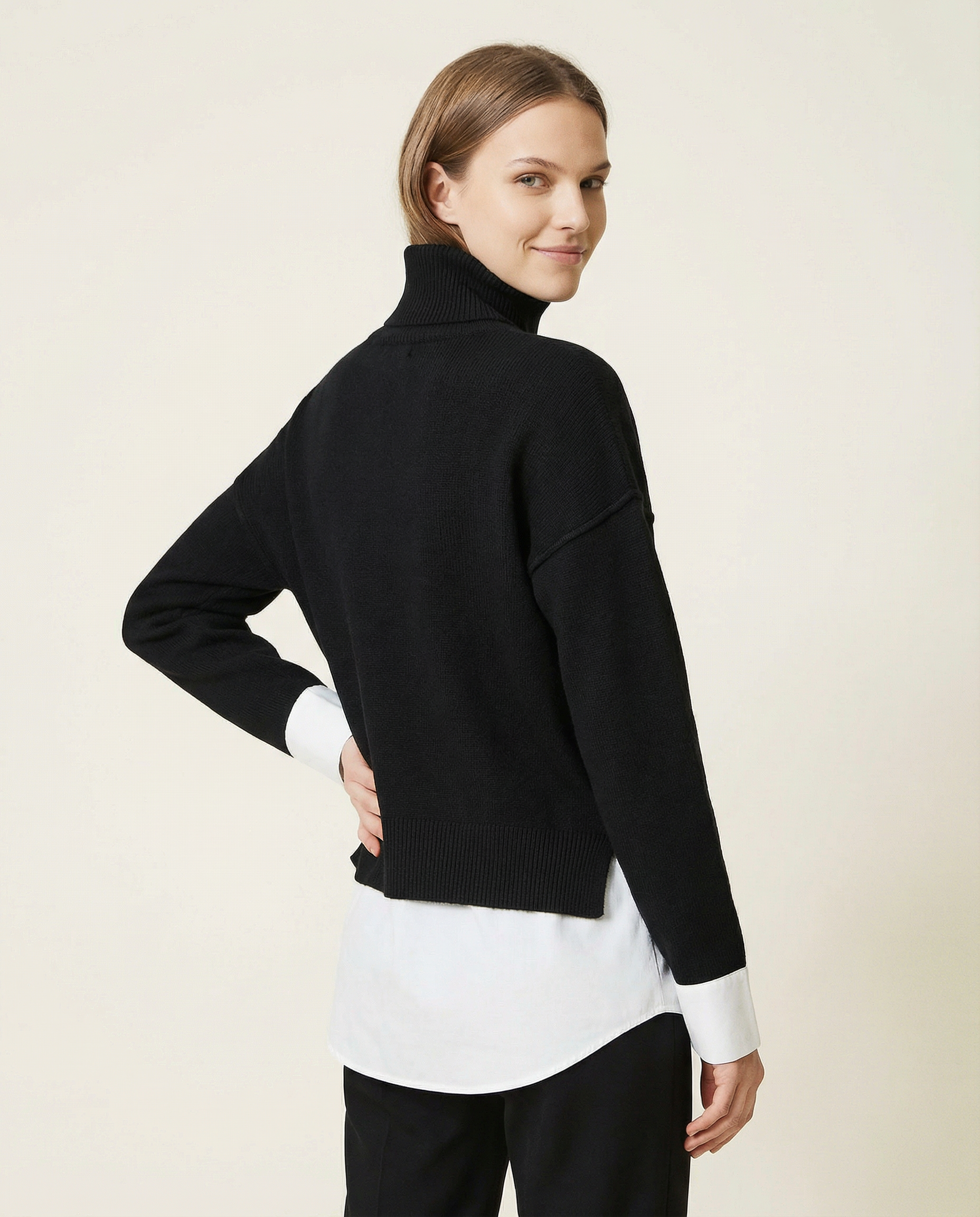 Kadın Balıkçı Yaka Yan Yırtmaçlı Salaş Triko Kazak