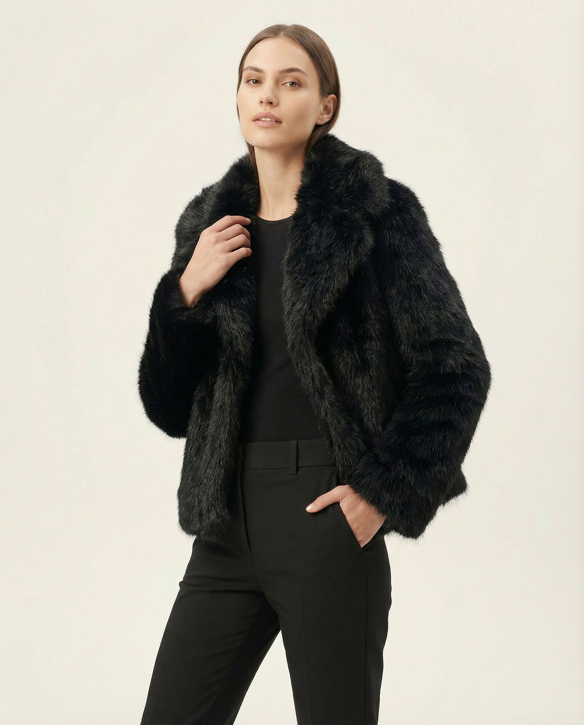 Kadın Siyah Geniş Yaka Premium Yapay Kürk Ceket